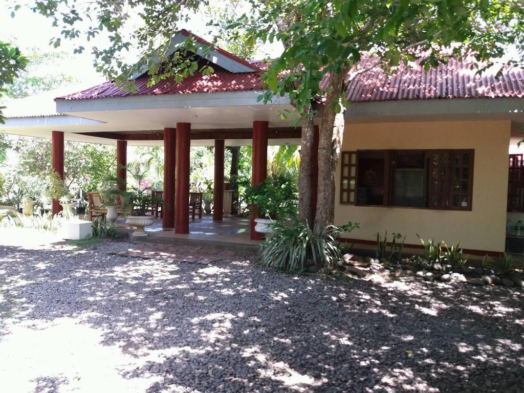 Kalipayan Beach Resort & Atlantis Dive Center Panglao Exterior foto